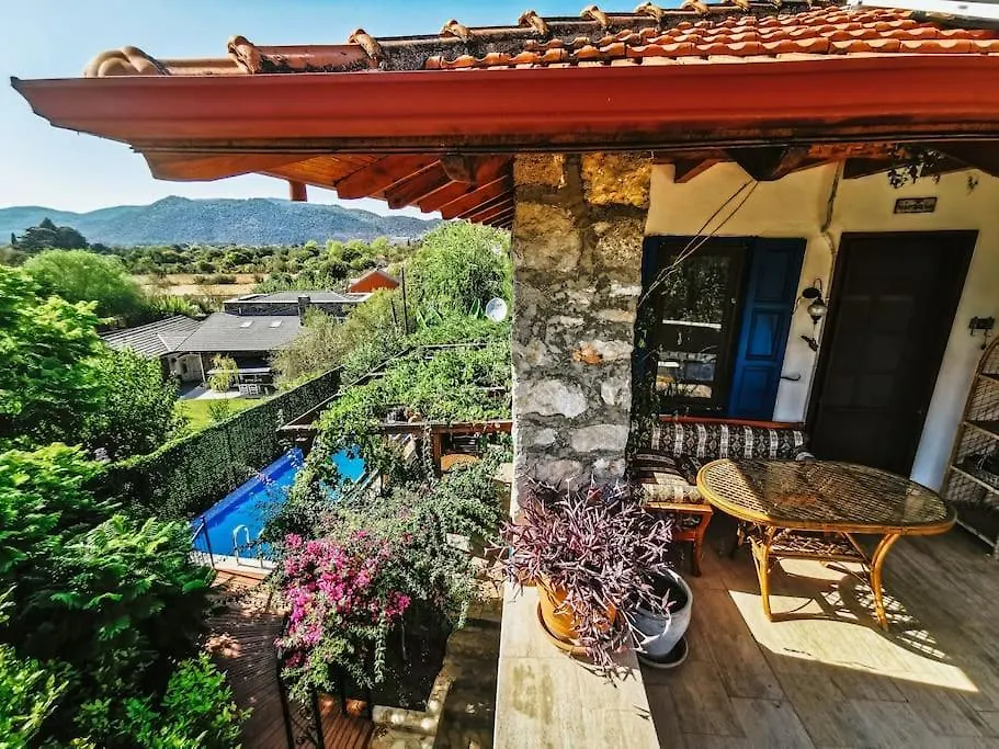 Orman Icinde Muhtesem Villa Kayaköy